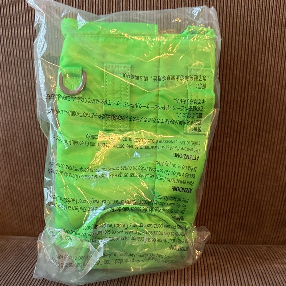 Lug Huggie Water Bottle Bag - Picture 4 of 5